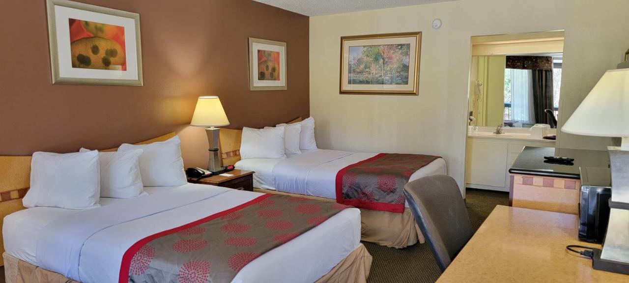 Ramada By Wyndham & Suites Warner Robins Extérieur photo