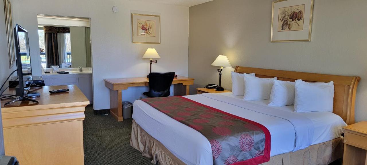 Ramada By Wyndham & Suites Warner Robins Extérieur photo