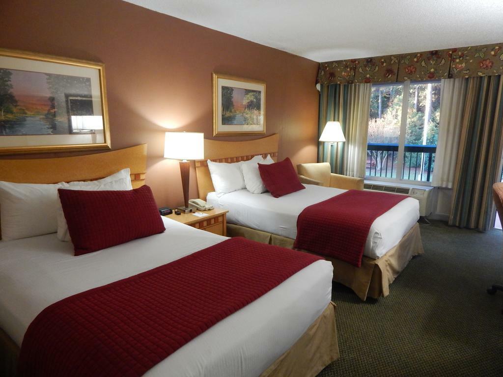 Ramada By Wyndham & Suites Warner Robins Extérieur photo