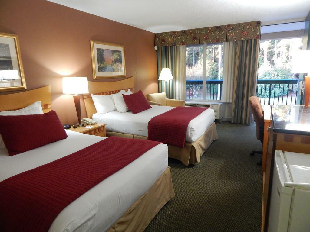 Ramada By Wyndham & Suites Warner Robins Extérieur photo