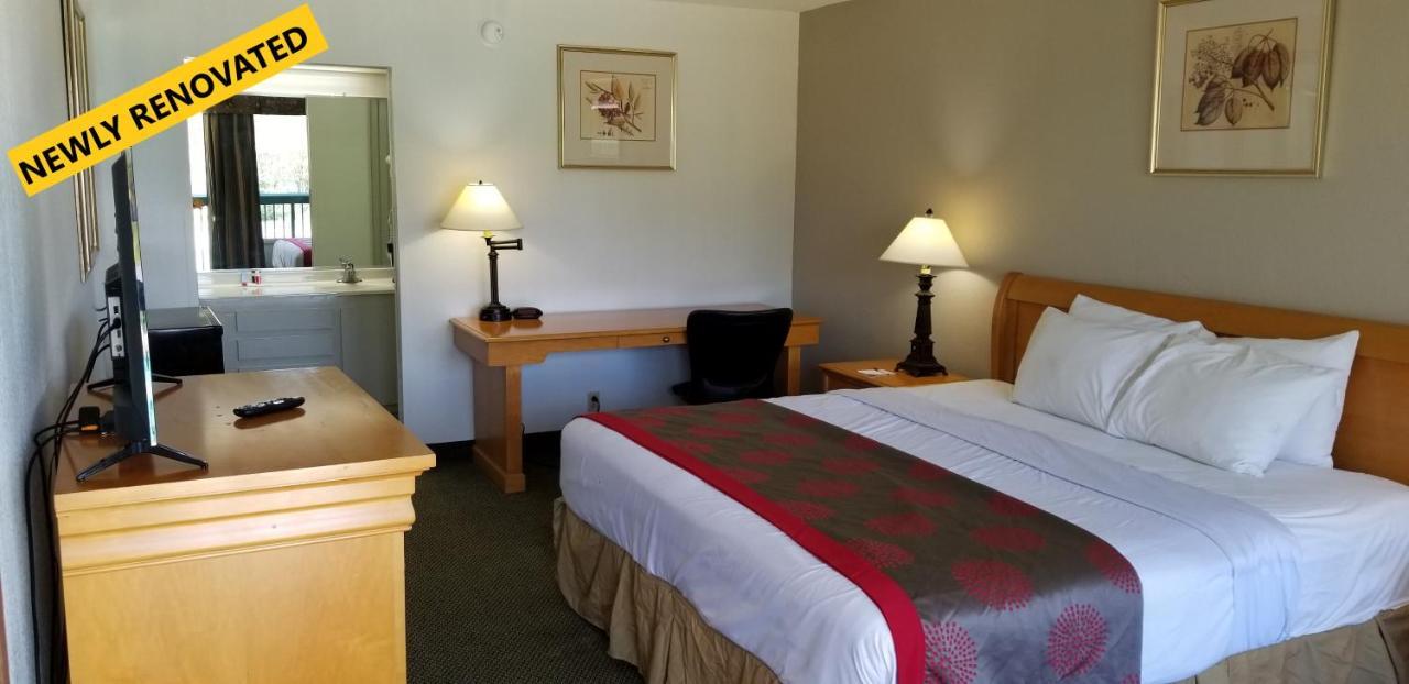 Ramada By Wyndham & Suites Warner Robins Extérieur photo